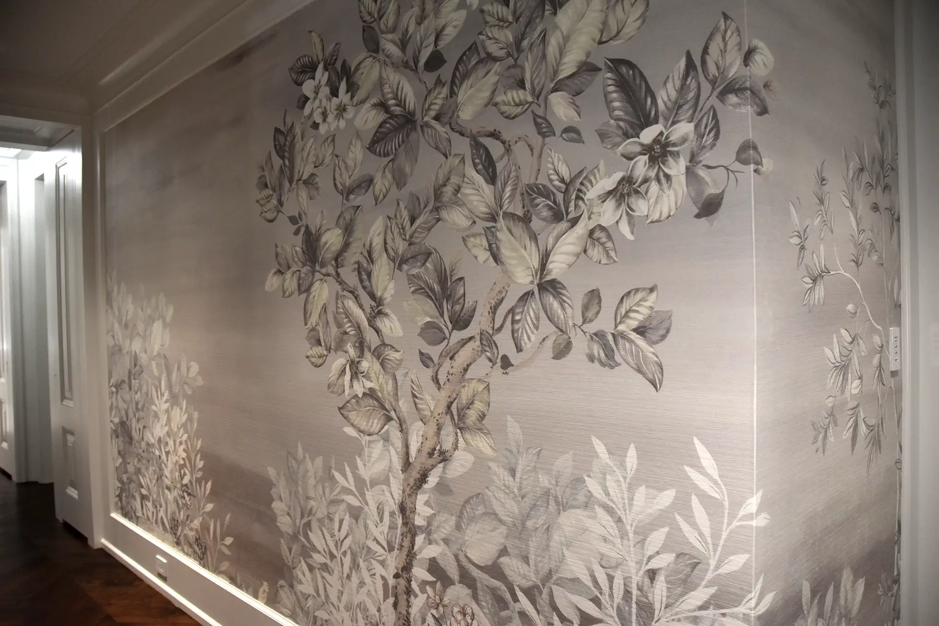 Floral mural wallpaper Mercer Island