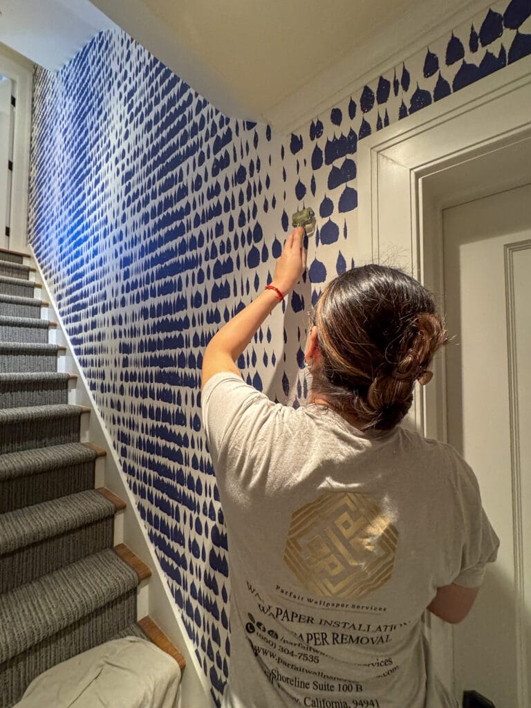 Professional wallpaper installer Seattle